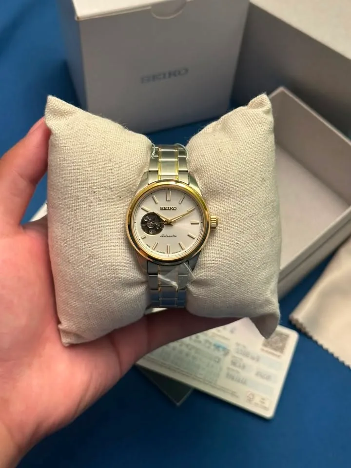 Seiko SSDE008 "Open Heart" Two Tone — photo 3