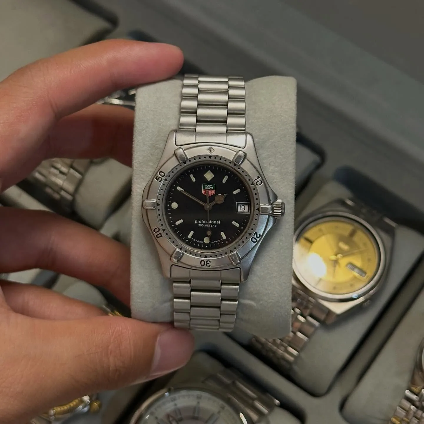 TAG Heuer Professional 2000 — photo 1